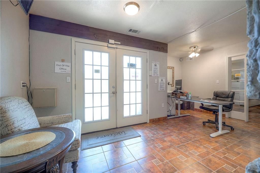 13901 Grandboro Lane — photo 15