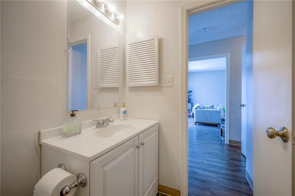 13901 Grandboro Lane — photo 27