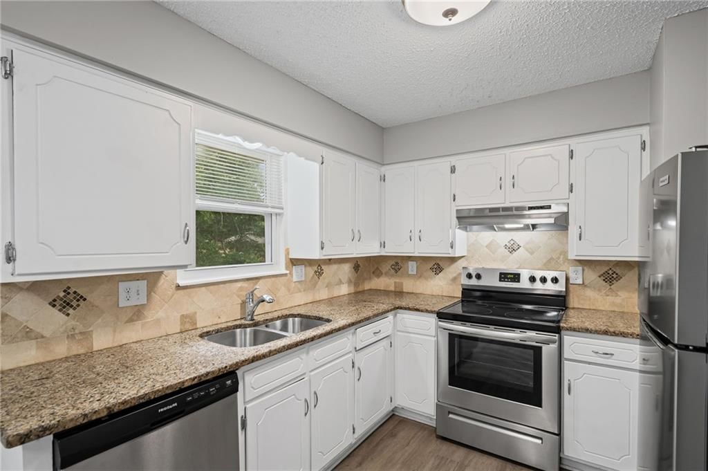 10330 Smalley Court — photo 11