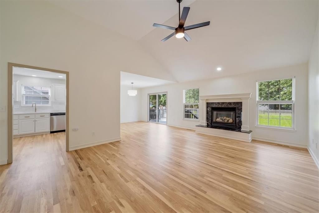 362 SW Chatham Place — photo 4