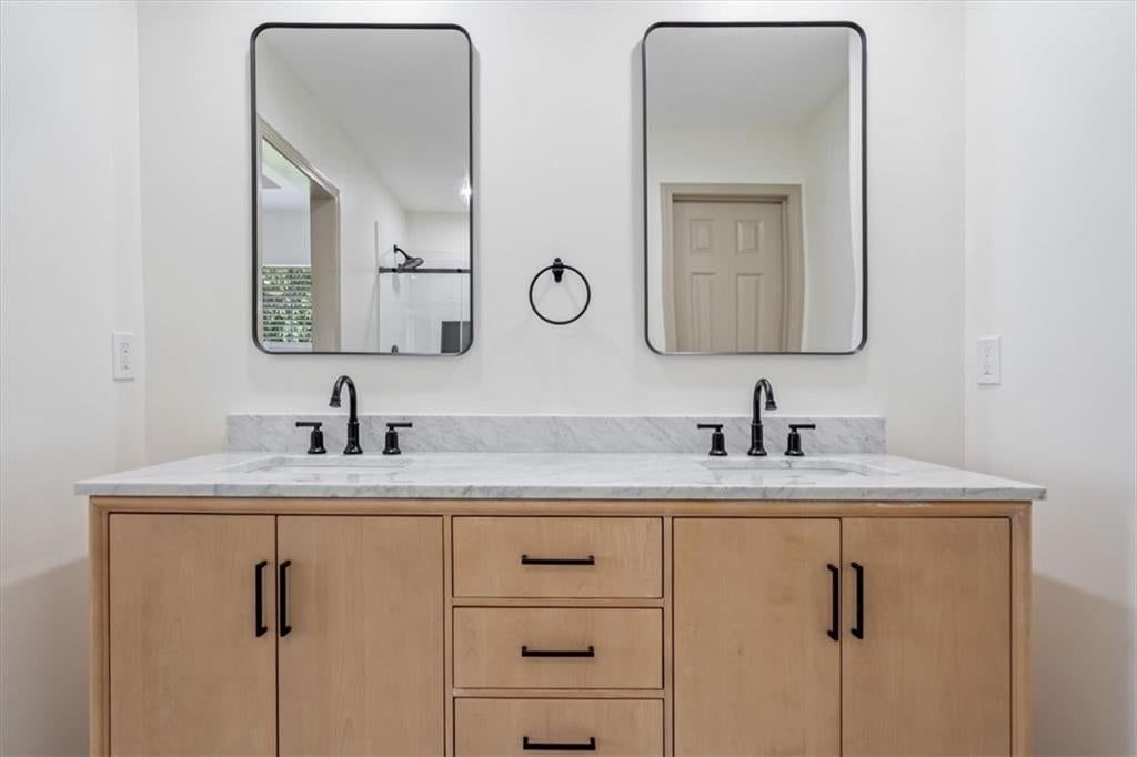 362 SW Chatham Place — photo 19