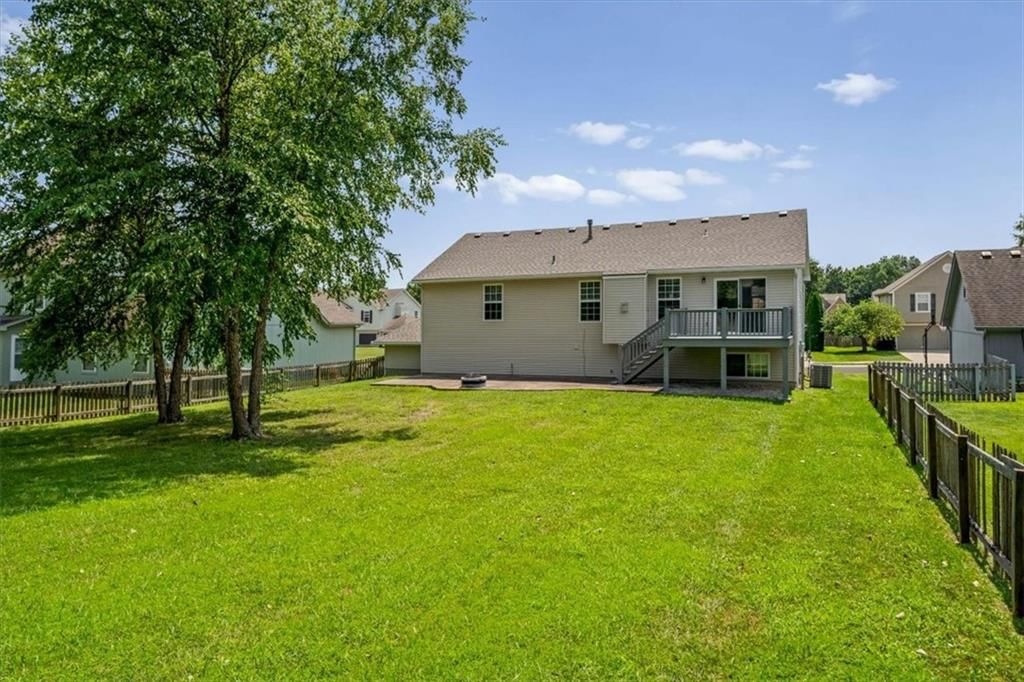 362 SW Chatham Place — photo 35