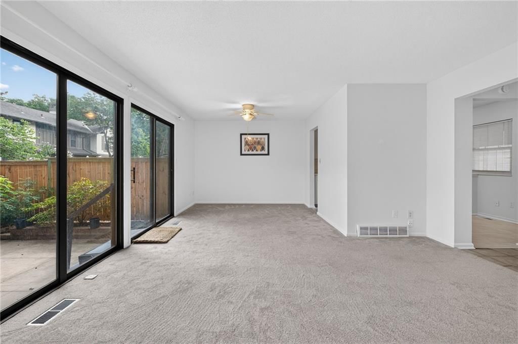 10215 Conser Street — photo 5