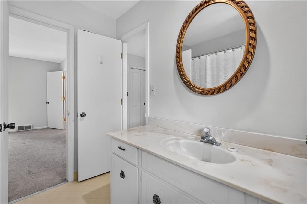 10215 Conser Street — photo 17