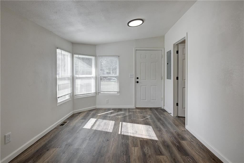 705 N Cayuga Street — photo 8