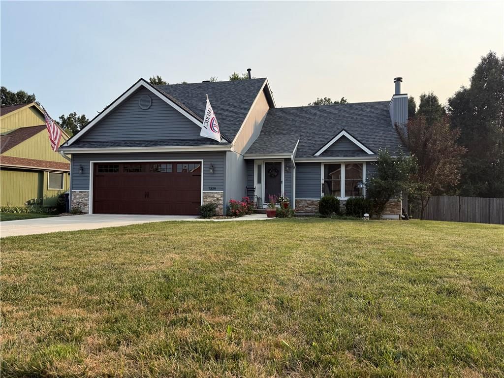 7328 N Corrington Avenue — photo 1