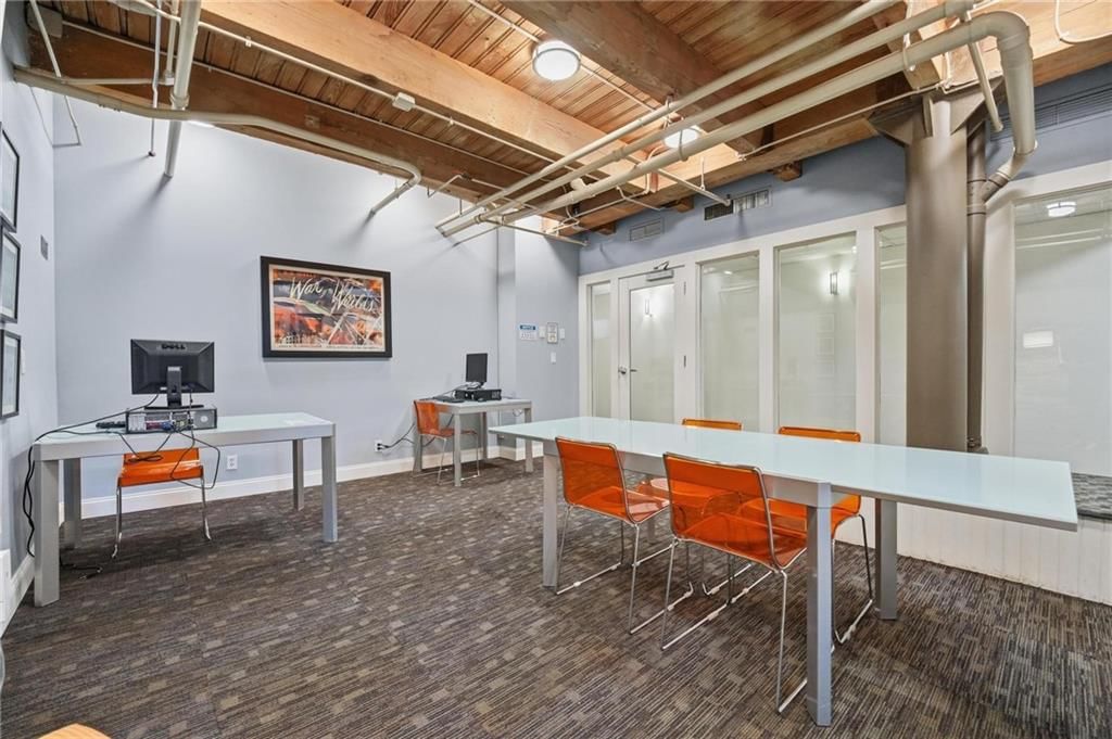 706 Broadway Boulevard — photo 28