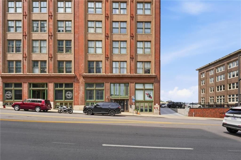 706 Broadway Boulevard — photo 43