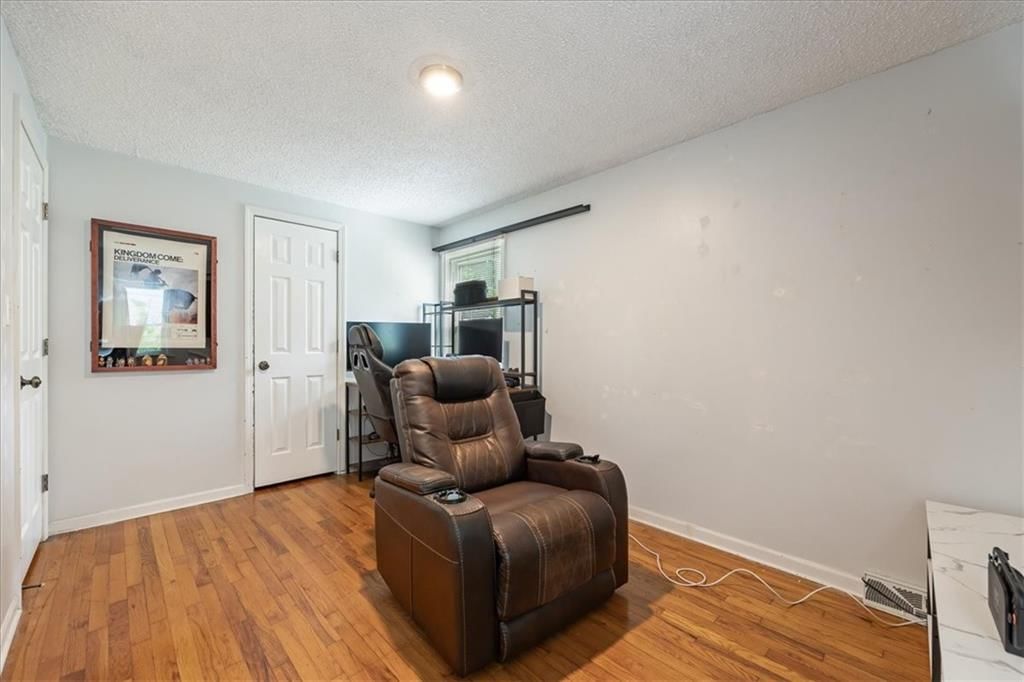6322 Lowell Avenue — photo 19