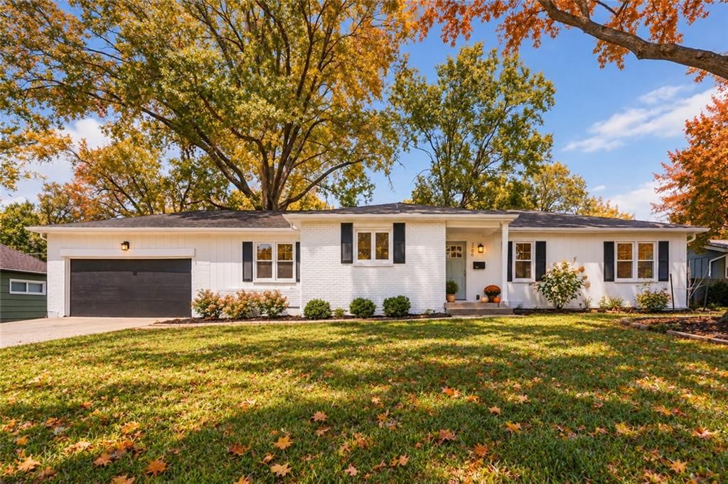 3706 W 96th Street, Overland Park, KS
