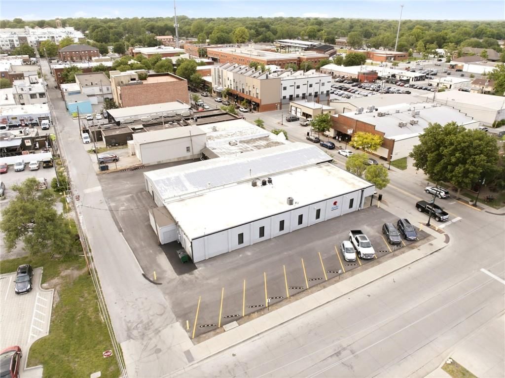 330 SE Douglas Street — photo 9