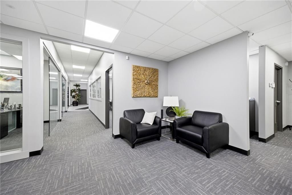 330 SE Douglas Street — photo 31