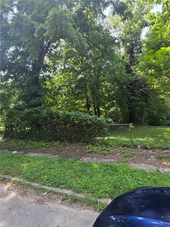 1820 Lawn Avenue — photo 1