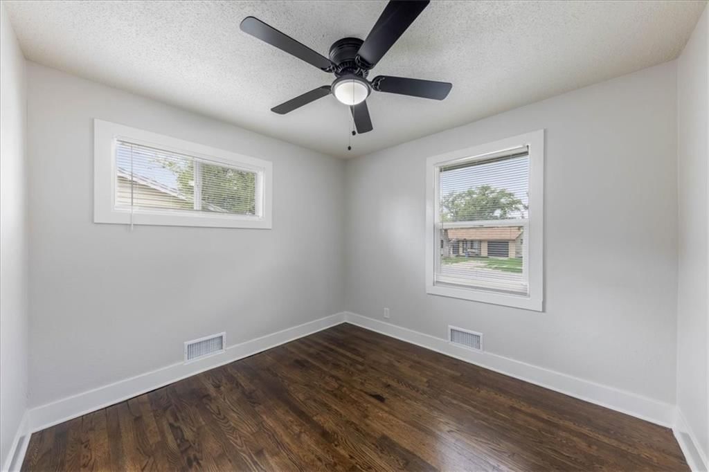 4213 Hardesty Avenue — photo 13