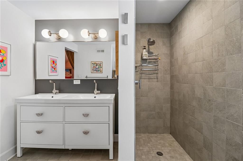 7524 Grand Avenue — photo 21