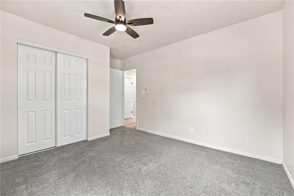 8812 W 72nd Street — photo 18