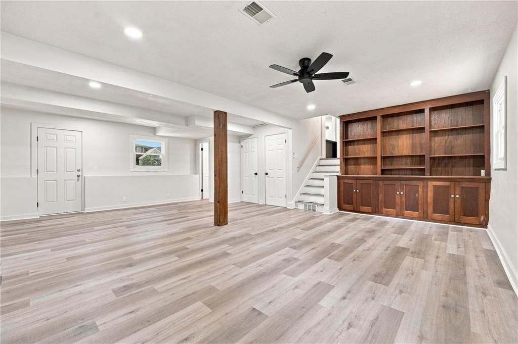 8812 W 72nd Street — photo 23