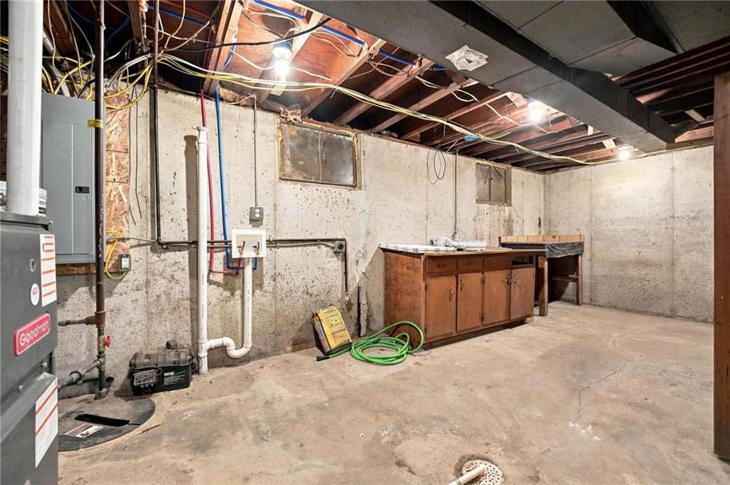 8812 W 72nd Street — photo 29
