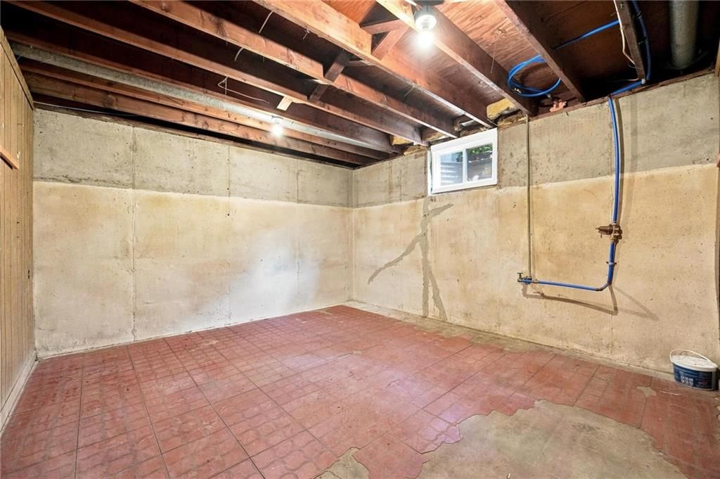 8812 W 72nd Street — photo 30