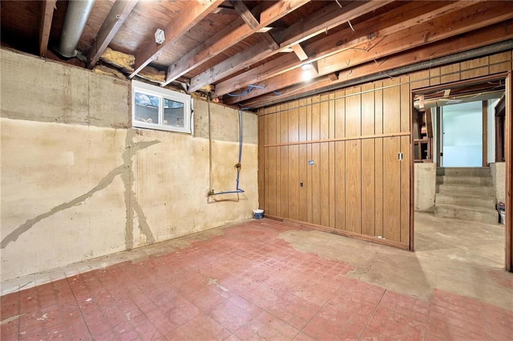 8812 W 72nd Street — photo 31