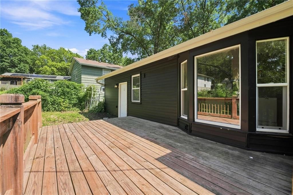 8812 W 72nd Street — photo 33
