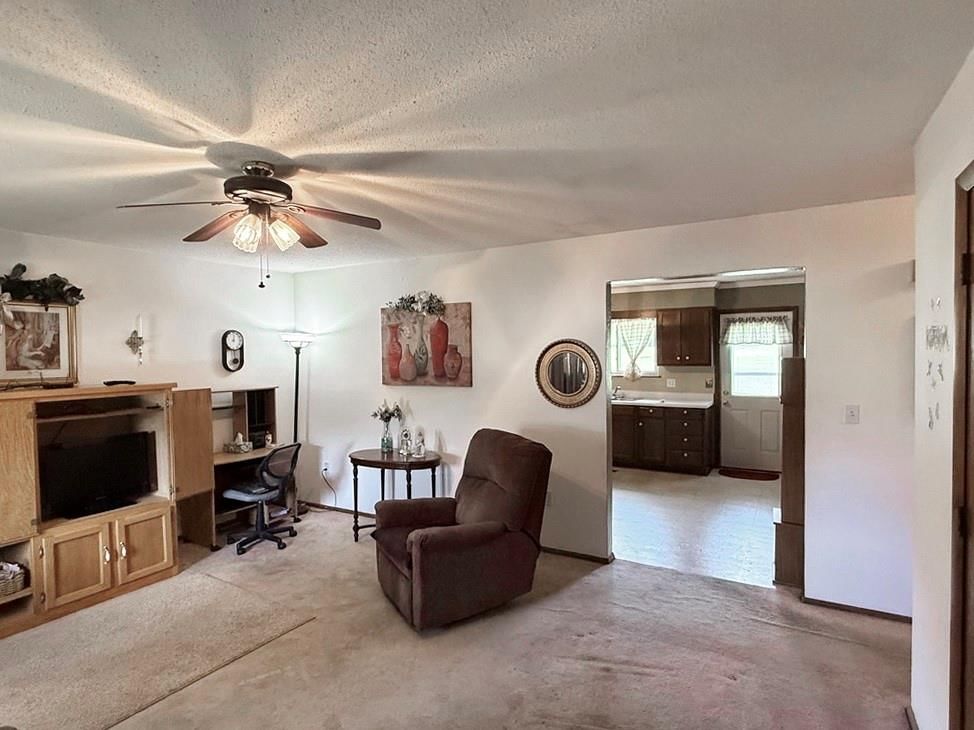 417 S Belisle Street — photo 4