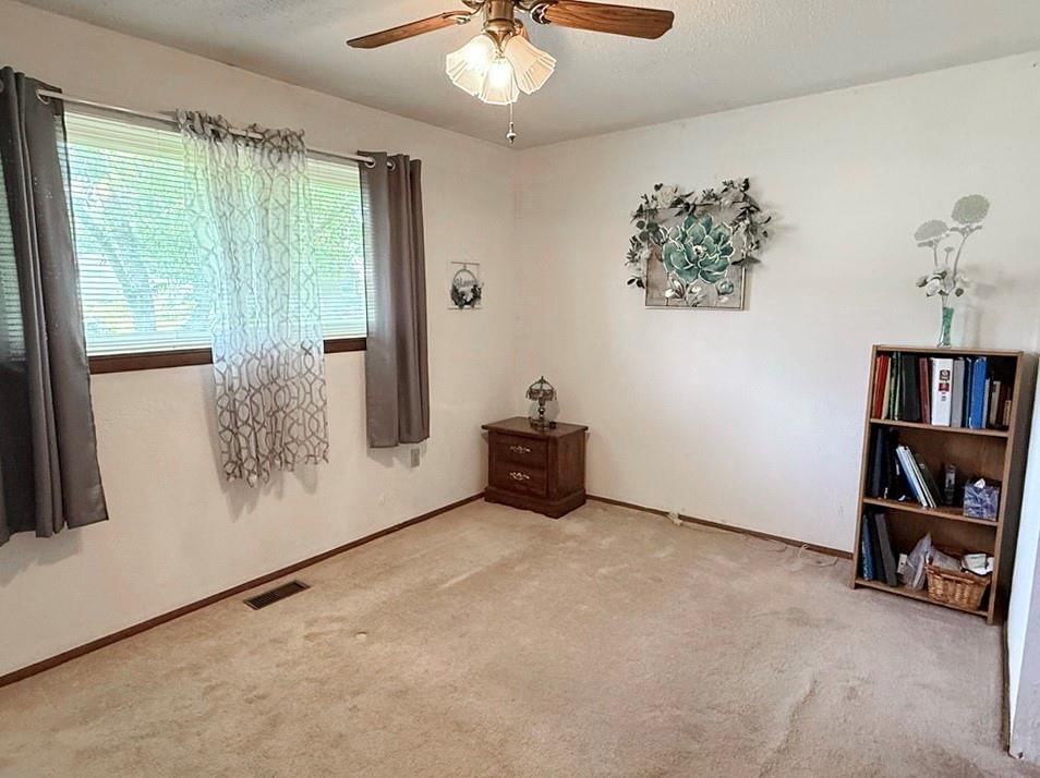 417 S Belisle Street — photo 8