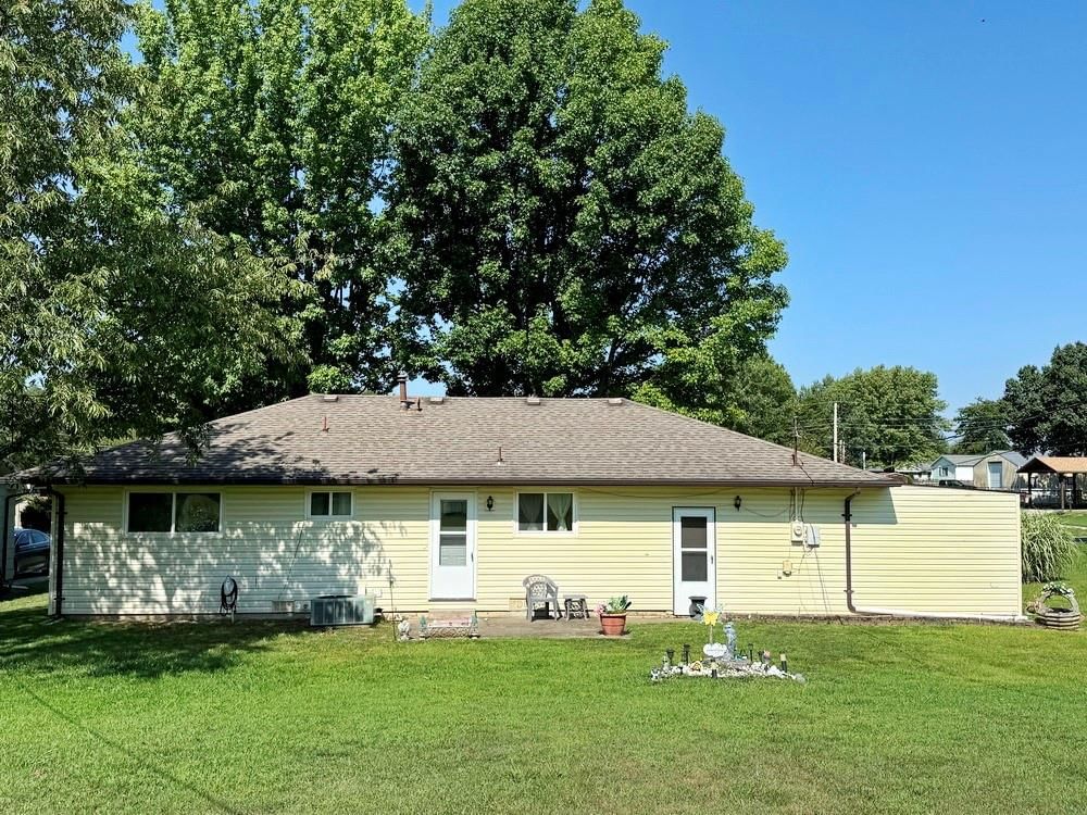 417 S Belisle Street — photo 16