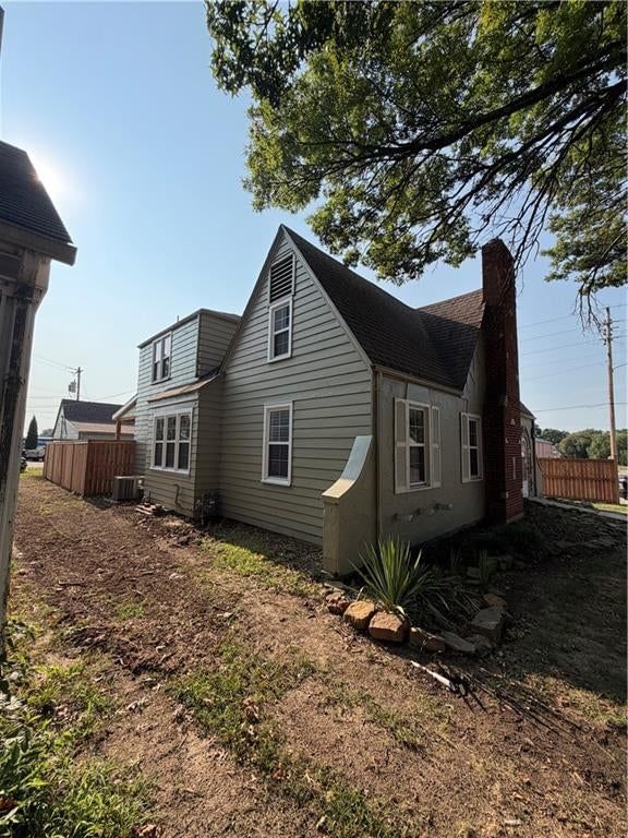 105 N 27 Street — photo 4