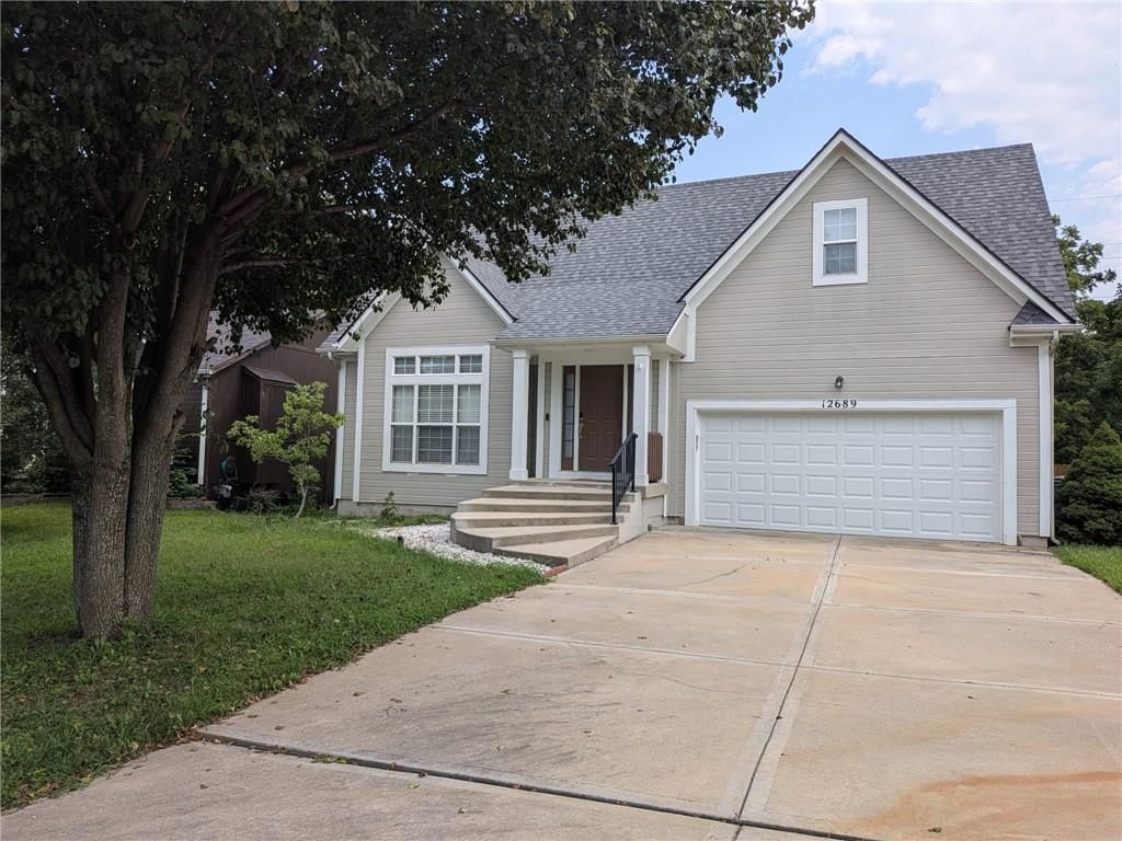 12689 S Belford Street — photo 2