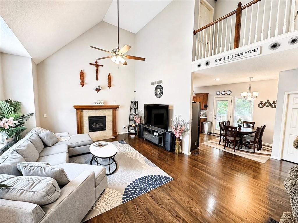 12689 S Belford Street — photo 8