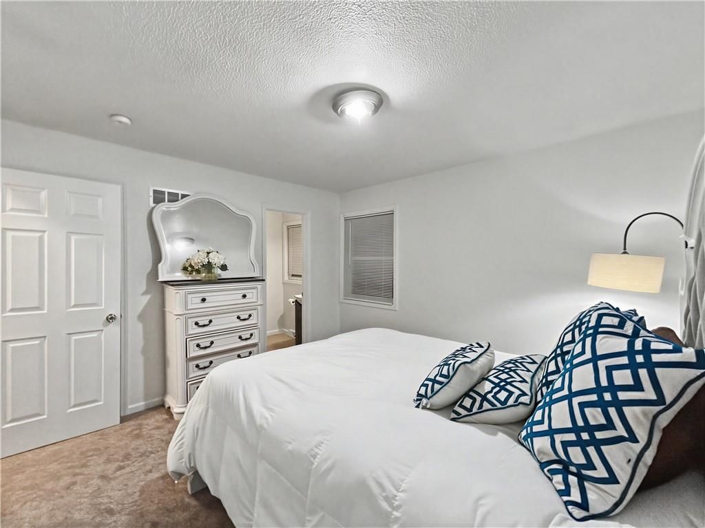 10704 Fremont Avenue — photo 15