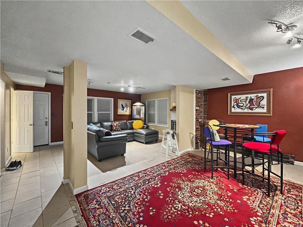 10704 Fremont Avenue — photo 21