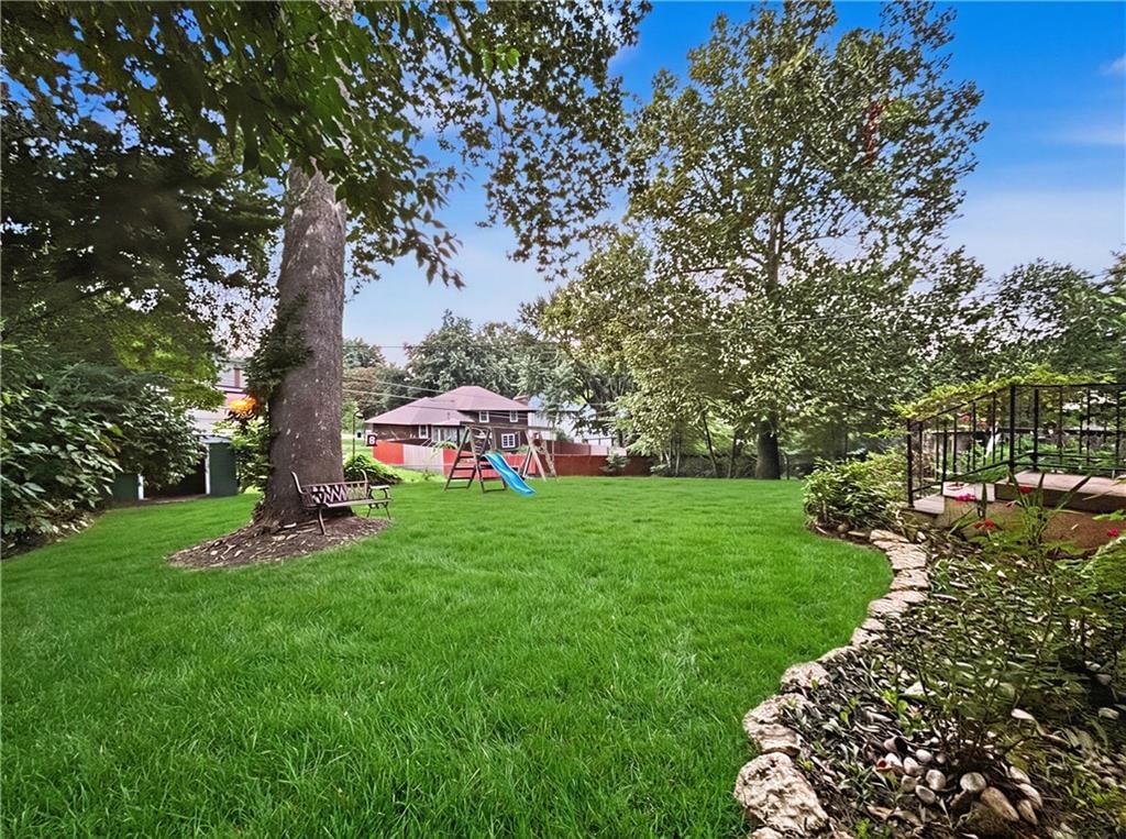 10704 Fremont Avenue — photo 25