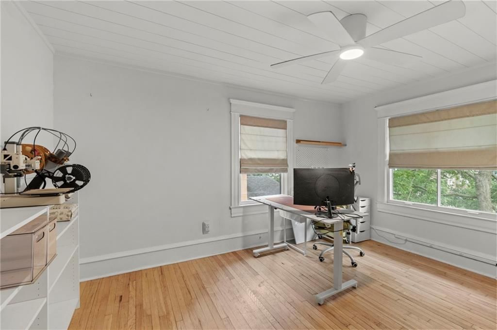 3027 Charlotte Street — photo 20