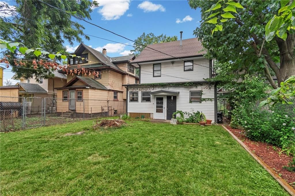 3027 Charlotte Street — photo 24
