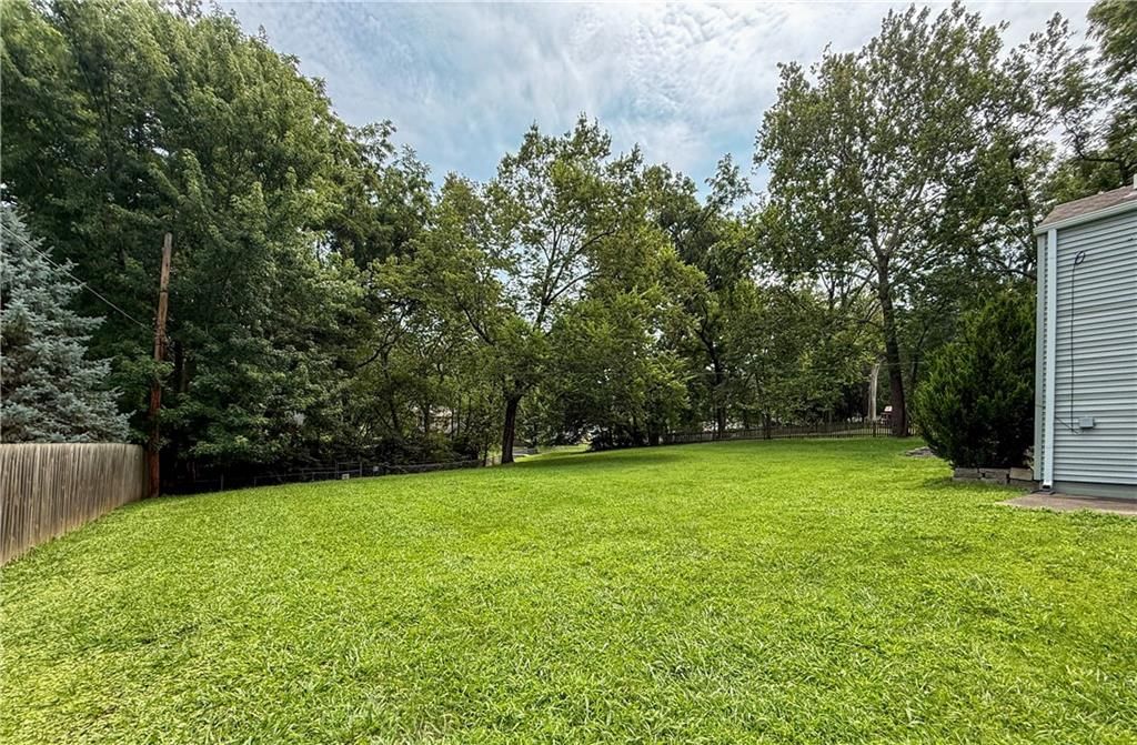 6127 Terrydale Street — photo 3