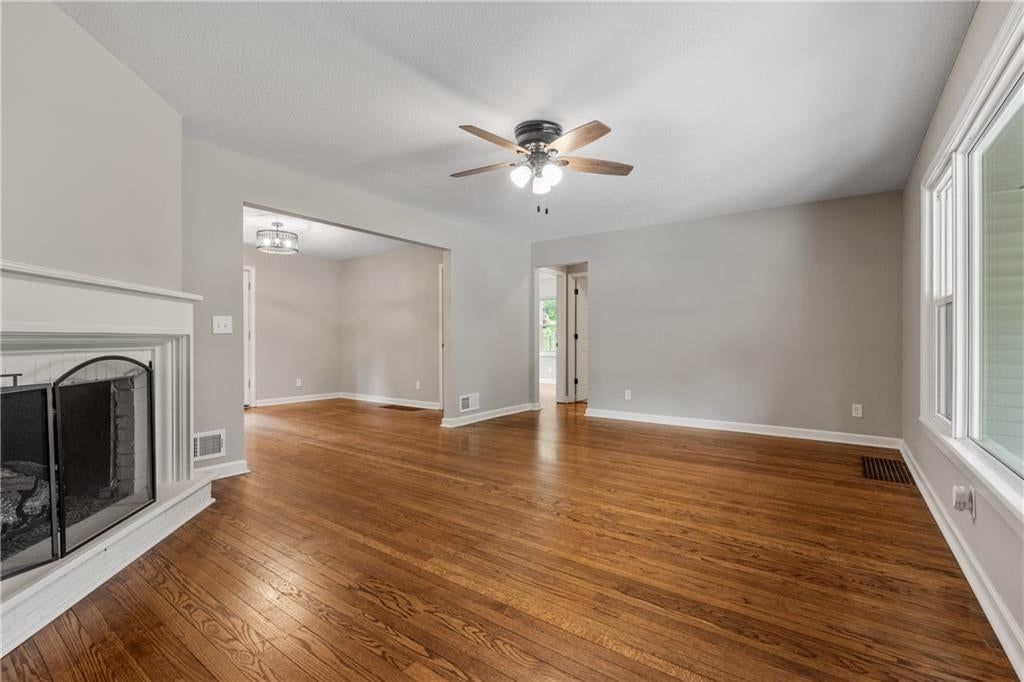 6127 Terrydale Street — photo 4