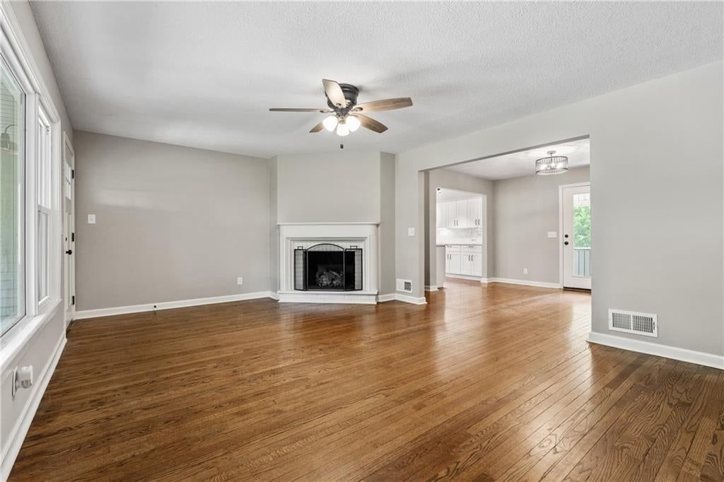 6127 Terrydale Street — photo 5