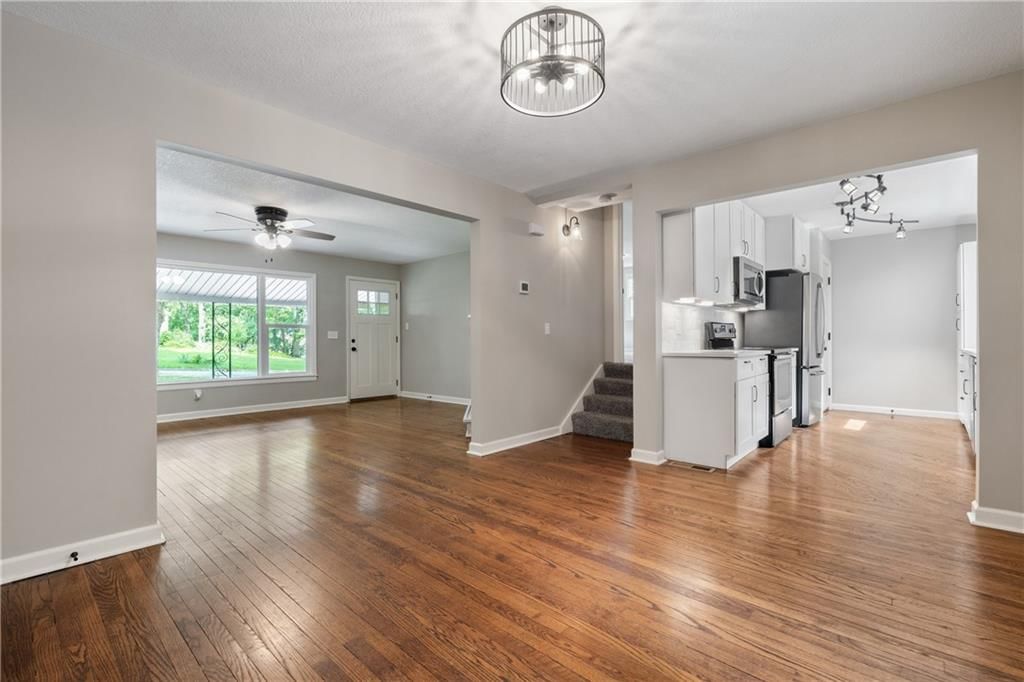 6127 Terrydale Street — photo 10