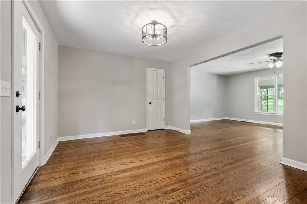 6127 Terrydale Street — photo 11