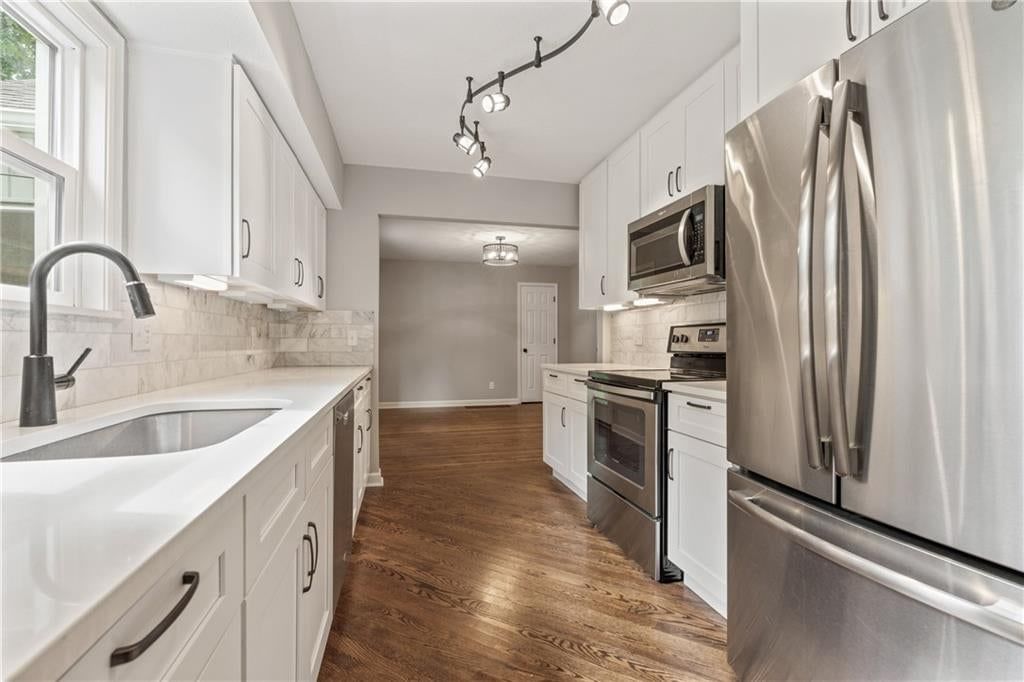 6127 Terrydale Street — photo 16