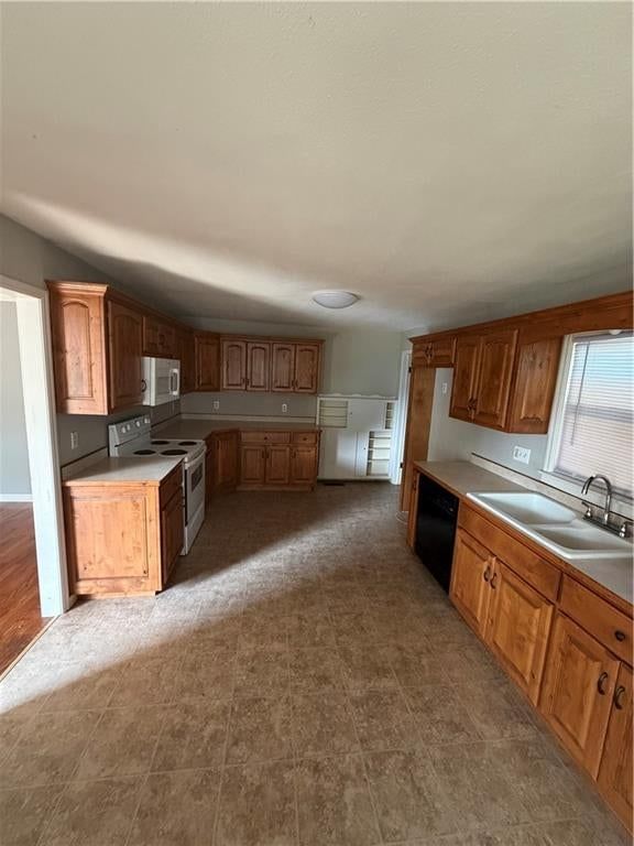 3132 Grand Avenue — photo 5