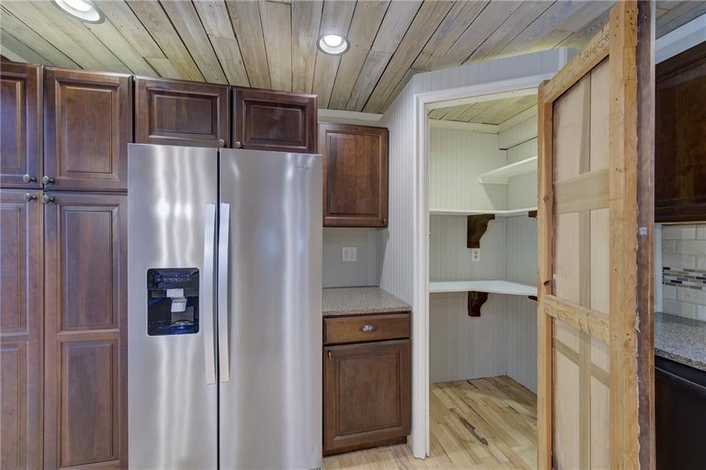 9927 N Harrison Drive — photo 8