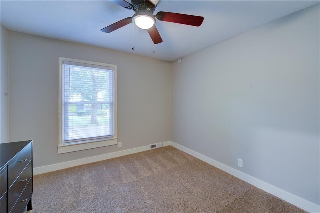 9927 N Harrison Drive — photo 25