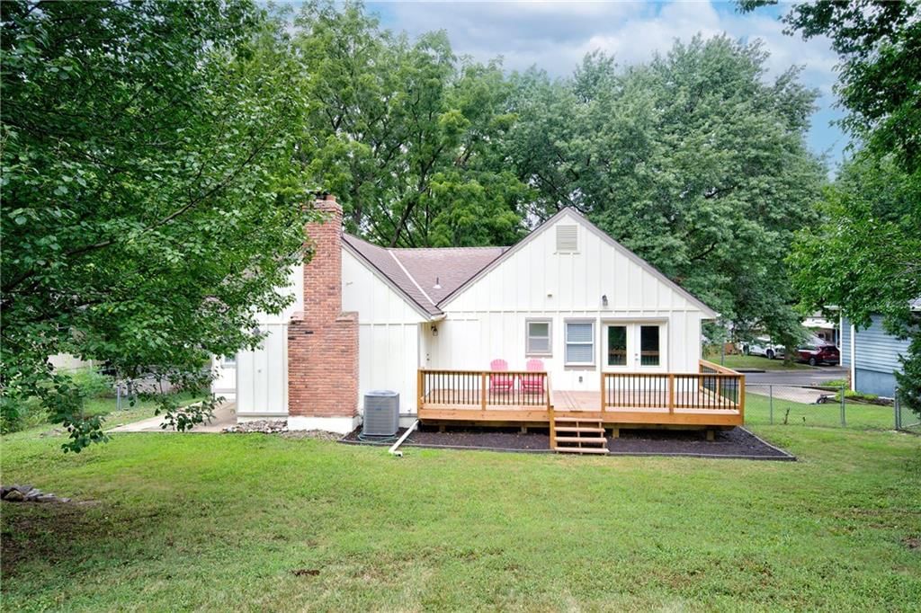 9927 N Harrison Drive — photo 32