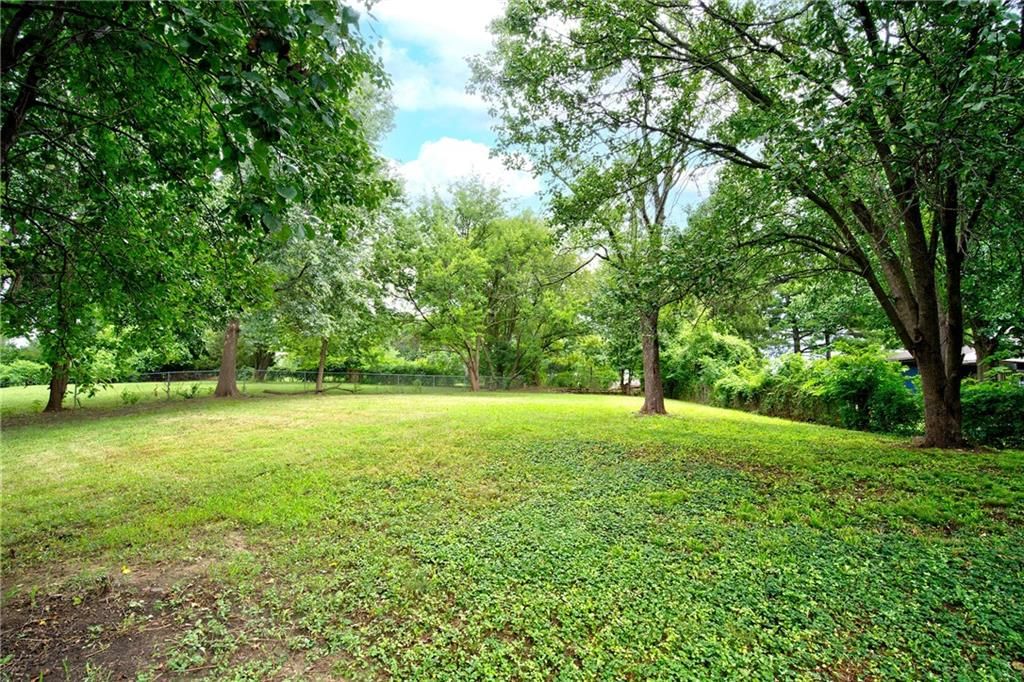 9927 N Harrison Drive — photo 34