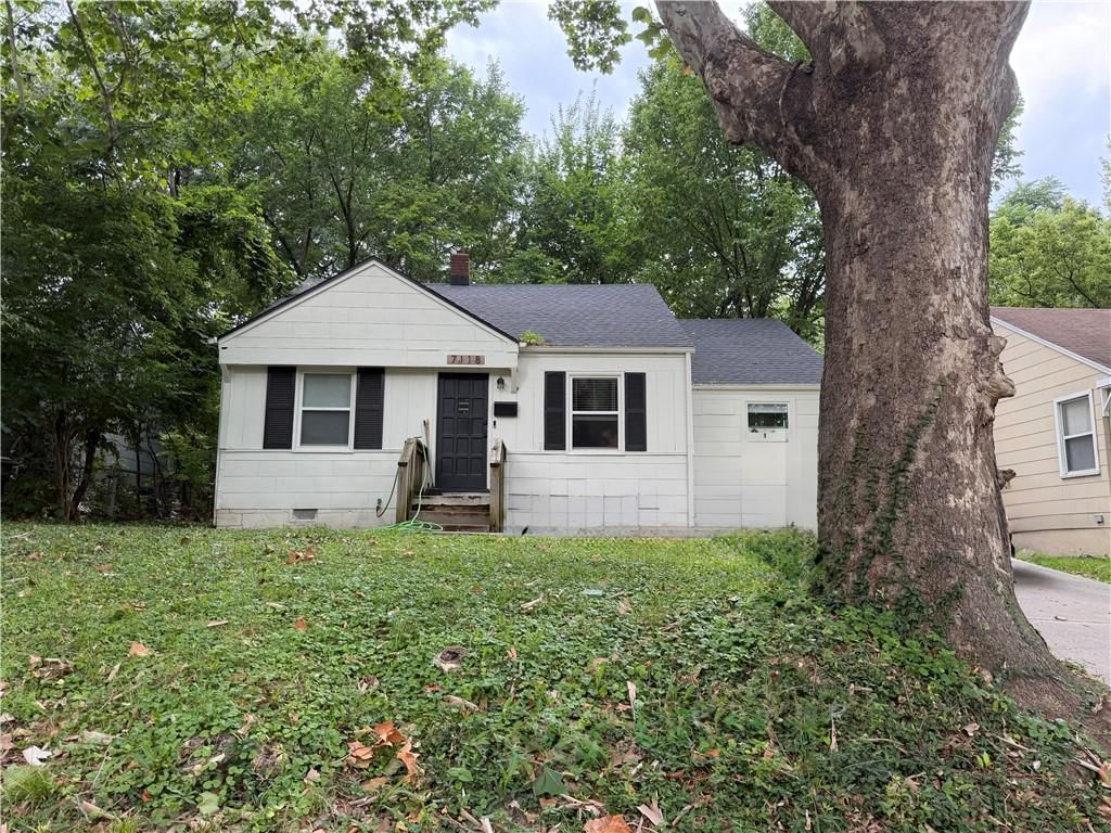 7118 Highland Avenue — photo 1