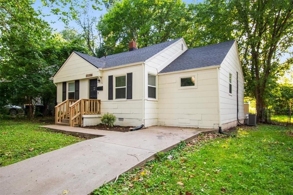 7118 Highland Avenue, Kansas City, MO