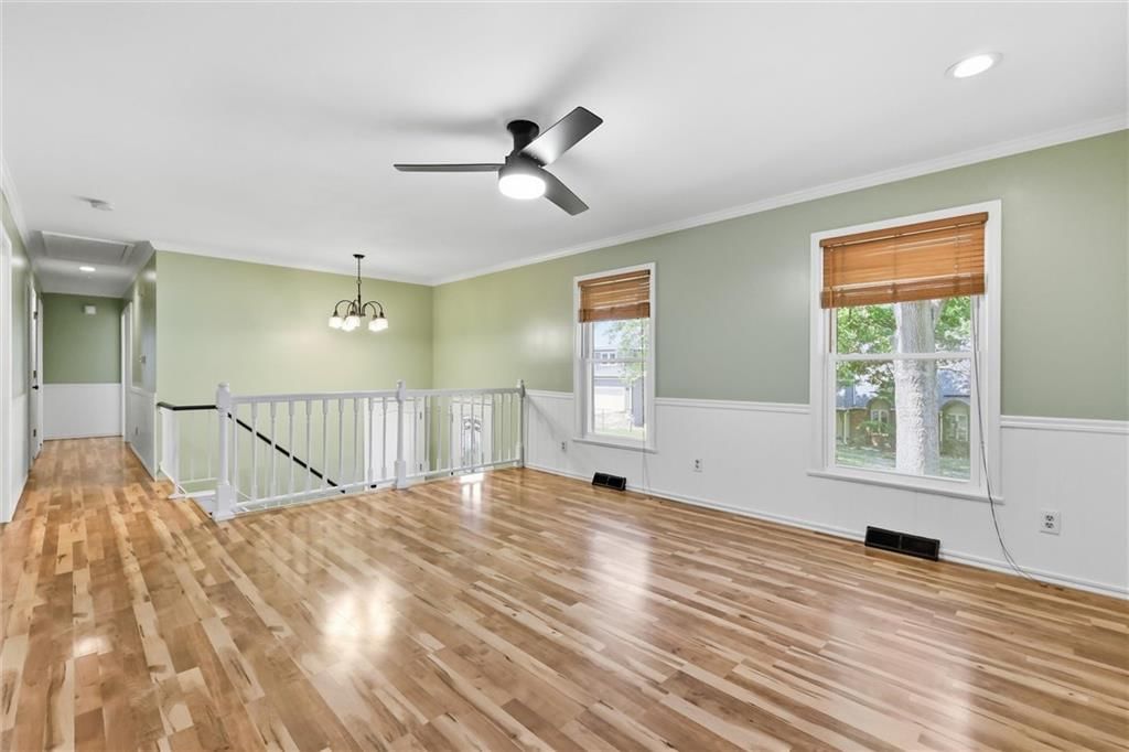 Photo 7 of 36 - 5519 NW Verlin Drive, Kansas City, MO 64152